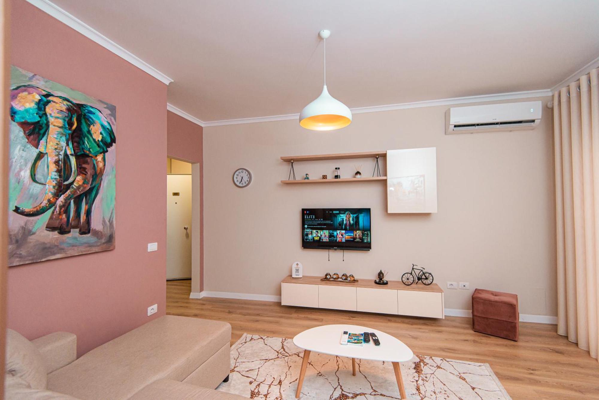 Loris 205 Apartment *